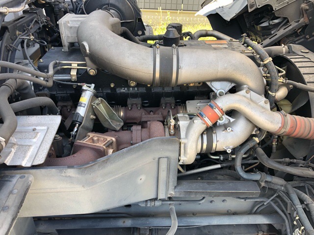 UDトラックス（日産） クオン 大型 ウィング ADG-CG4XL(3990) 52枚目