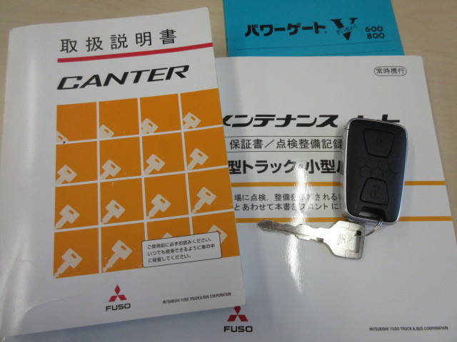 三菱ふそう キャンター 小型 平ボディ 2RG-FBA20(110092) 5枚目