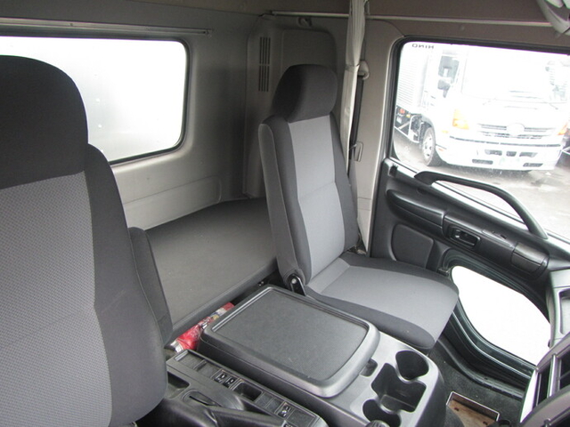 日野 レンジャー 中型 バン TKG-FD7JLAA(9151) 26枚目