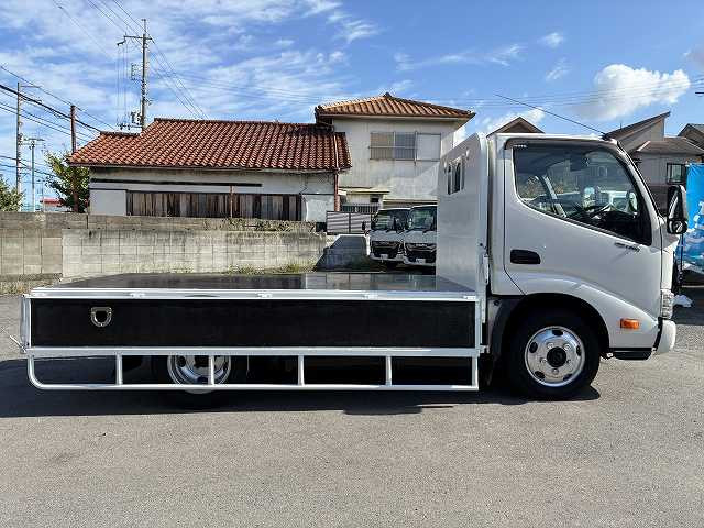 日野 デュトロ 小型 平ボディ TPG-XZU605M(113648) 12枚目