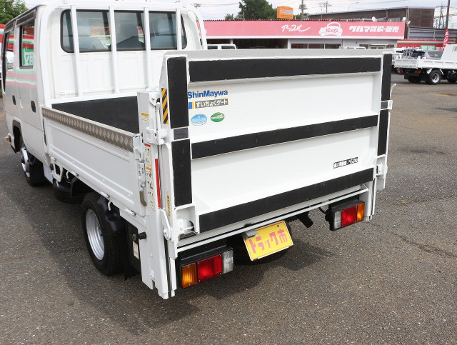 いすゞ エルフ 小型 Wキャブ TRG-NHR85A(109372) 29枚目