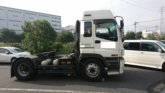 いすゞ ギガ 大型 トラクタ KL-EXD52D3(2174) 3枚目