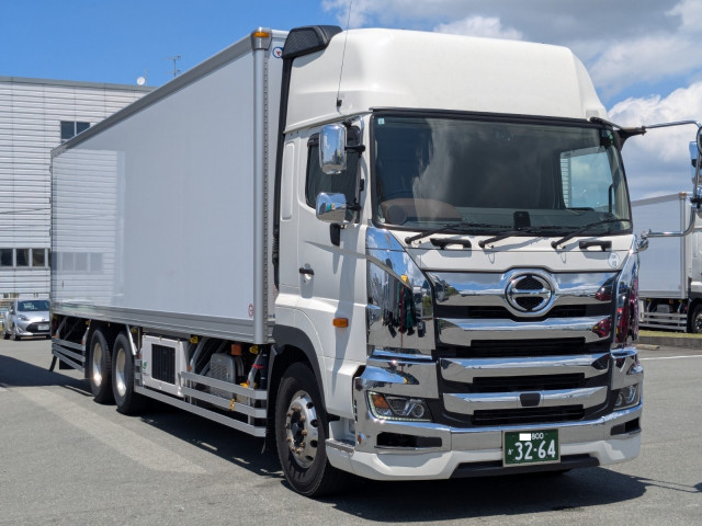 日野 プロフィア 大型 冷蔵冷凍バン 2DG-FR1AHC(108236) 2枚目