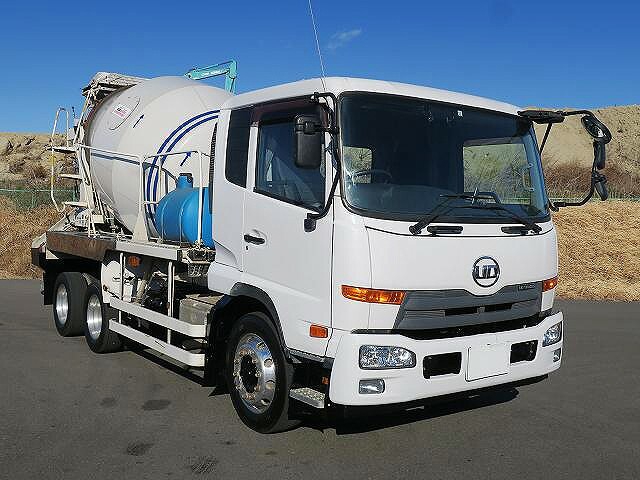 UDトラックス（日産） クオン 大型 ミキサー車 QDG-PW39L(27548) 2枚目