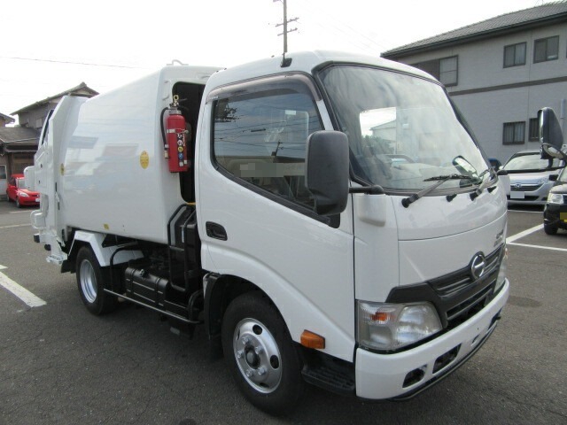 日野 デュトロ 小型 塵芥車（プレス式） TKG-XZU600X(8797) 2枚目