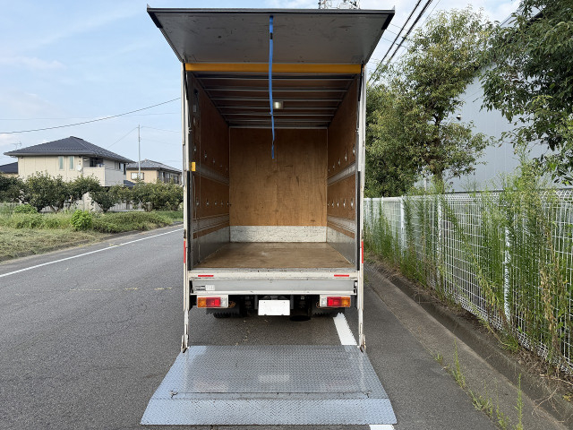 トヨタ ダイナ 小型 バン TPG-XZU605(109051) 6枚目
