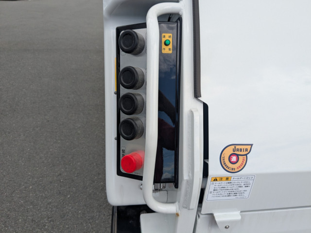 三菱ふそう キャンター 小型 塵芥車（プレス式） 2RG-FEAV0(111469) 31枚目