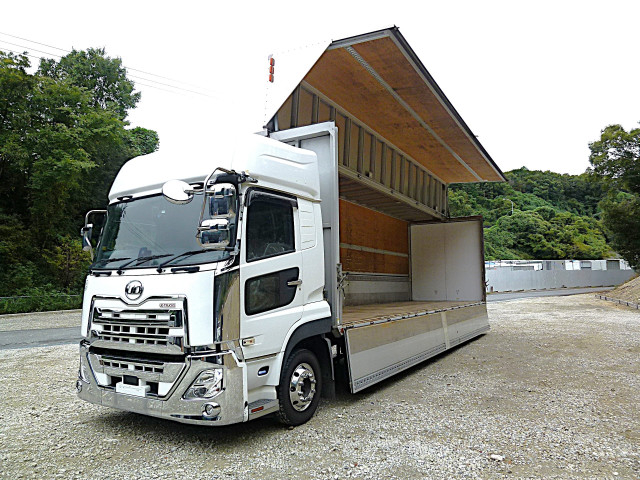 UDトラックス（日産） クオン 大型 ウィング 2PG-CG5CA(113977) 18枚目