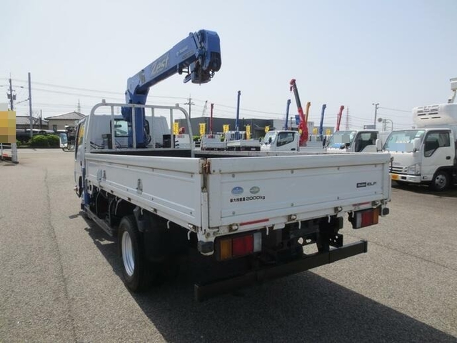 いすゞ エルフ 小型 平ボディ（クレーン付） TPG-NKR85AR(9115) 4枚目