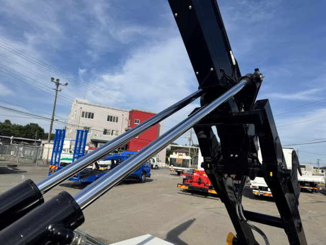 日野 レンジャー 中型 コンテナ専用車 2KG-FD2ABA(106368) 12枚目