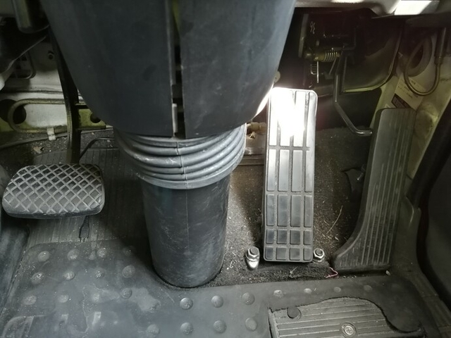 いすゞ ギガ 大型 トラクタ PDG-EXD52D8(4140) 38枚目