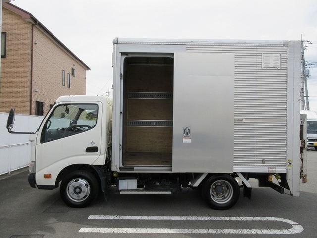 トヨタ トヨエース 小型 バン TKG-XZU605(6601) 6枚目