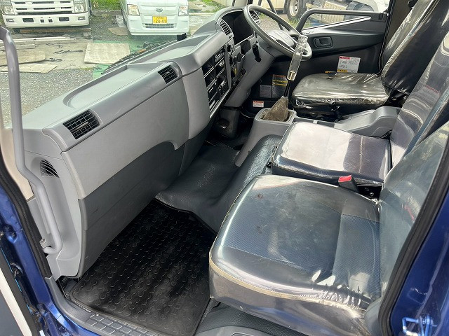 三菱ふそう ファイター 増トン コンテナ専用車 QKG-FK72FZ(110323) 23枚目