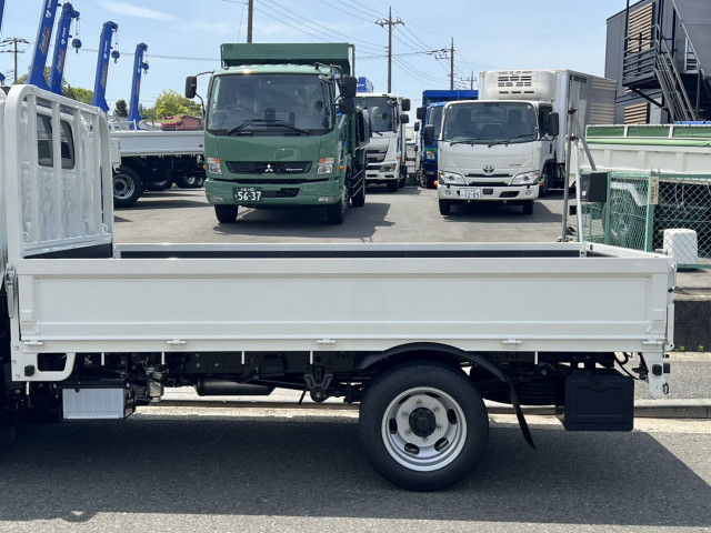 トヨタ ダイナ 小型 平ボディ 2WG-GDY232(108560) 7枚目