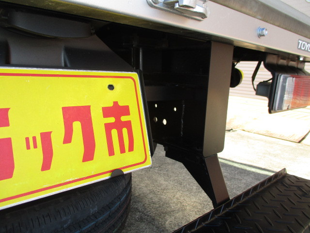 トヨタ トヨエース 小型 バン TPG-XZC605(78321) 31枚目