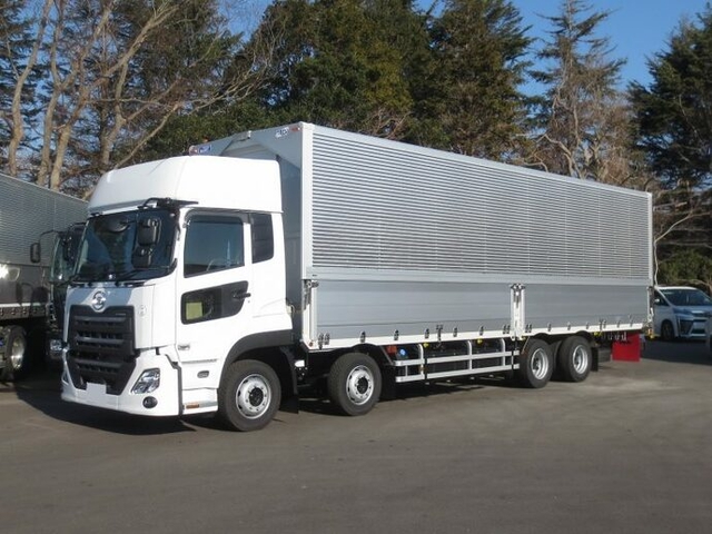UDトラックス（日産） クオン 大型 ウィング 2PG-CG5CA(9615) 1枚目