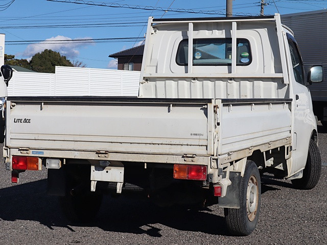 トヨタ ライトエース 小型 平ボディ DBF-S402U(96974) 3枚目