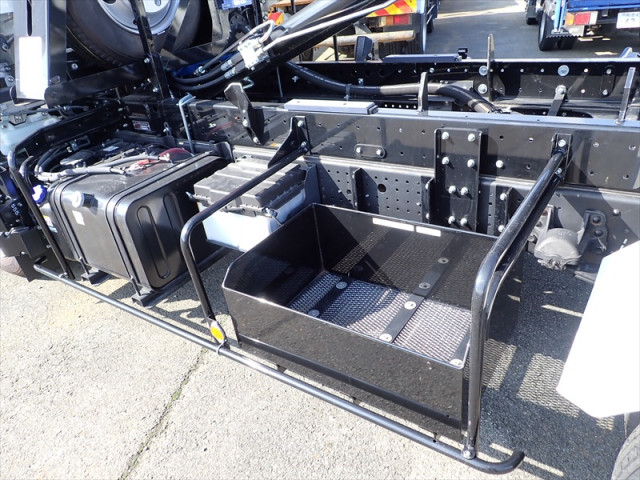 いすゞ フォワード 中型 コンテナ専用車 2RG-FRR90S4(113980) 24枚目