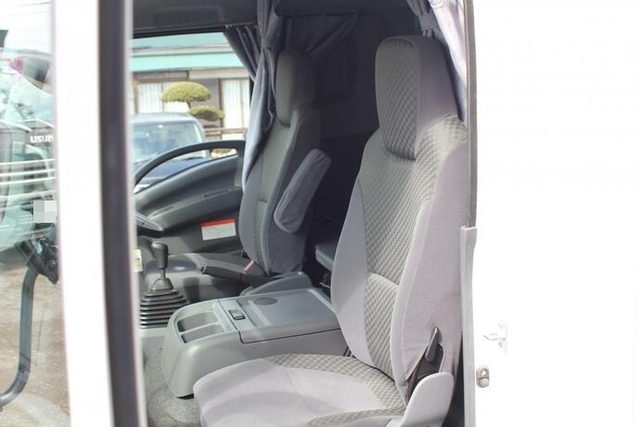 いすゞ フォワード 中型 ウィング 2RG-FRR90S2(11805) 18枚目