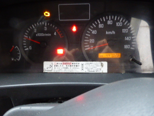 いすゞ エルフ 小型 バン BGK-NLR85N(2900) 18枚目