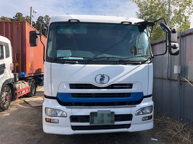 UDトラックス（日産） ビッグサム 大型 トラクタ ADG-GK4XAB(5496) 2枚目