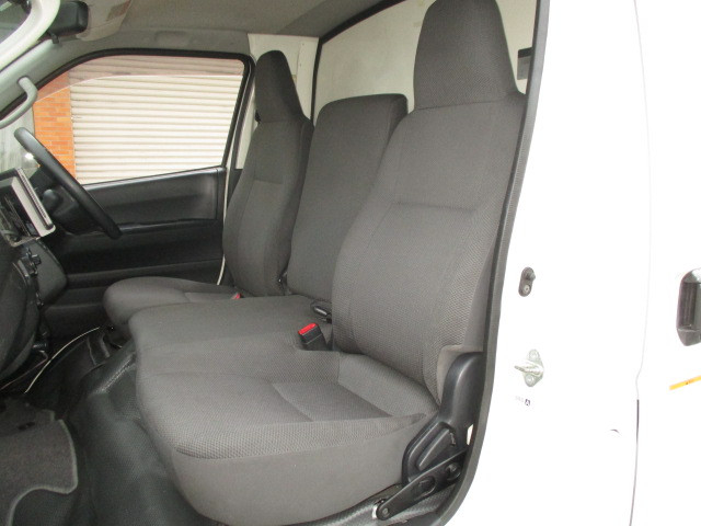 Toyota hiace Small Freezer box_body QDF-KDH201V(92206) 10枚目