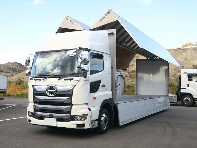 日野 プロフィア 大型 ウィング 2RG-FW1AHG(37680) 7枚目