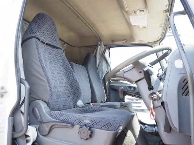 三菱ふそう ファイター 増トン 平ボディ（クレーン付） PA-FK61RX(109513) 44枚目