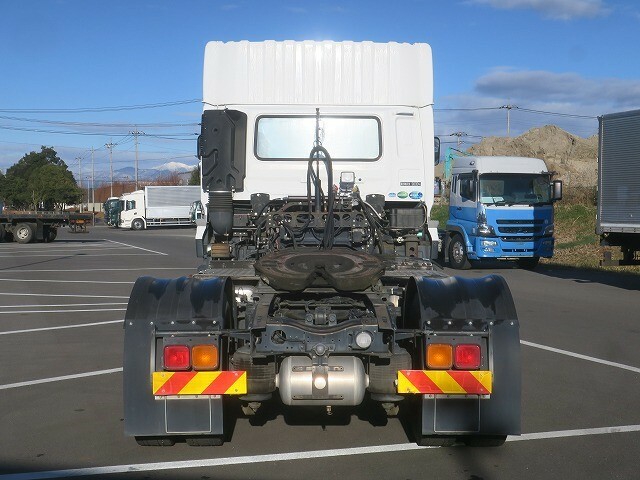 UDトラックス（日産） クオン 大型 トラクタ QPG-GK5XAE(27510) 5枚目