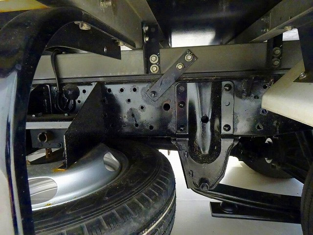いすゞ エルフ 小型 冷蔵冷凍バン 2RG-NHR88AN(111635) 34枚目