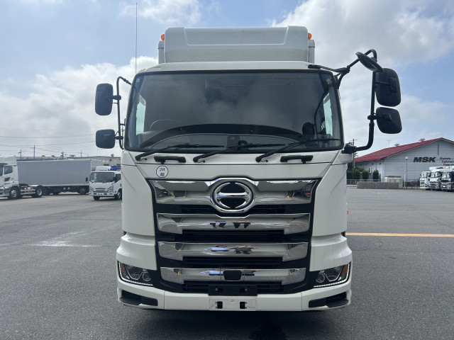 日野 プロフィア 大型 冷蔵冷凍バン 2DG-FW1AHC(111576) 2枚目
