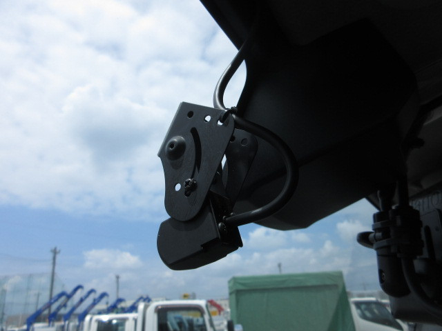 日野 デュトロ 小型 冷蔵冷凍バン 2RG-XZU655M(109085) 33枚目