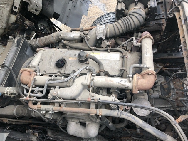 いすゞ ギガ 大型 タンクローリー PDG-CYY77V8(5595) 46枚目