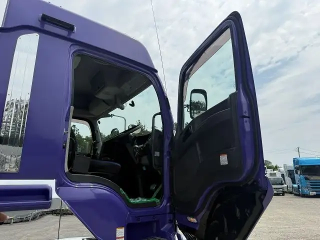 いすゞ ギガ 大型 トラクタ QKG-EXD52BD(108639) 39枚目